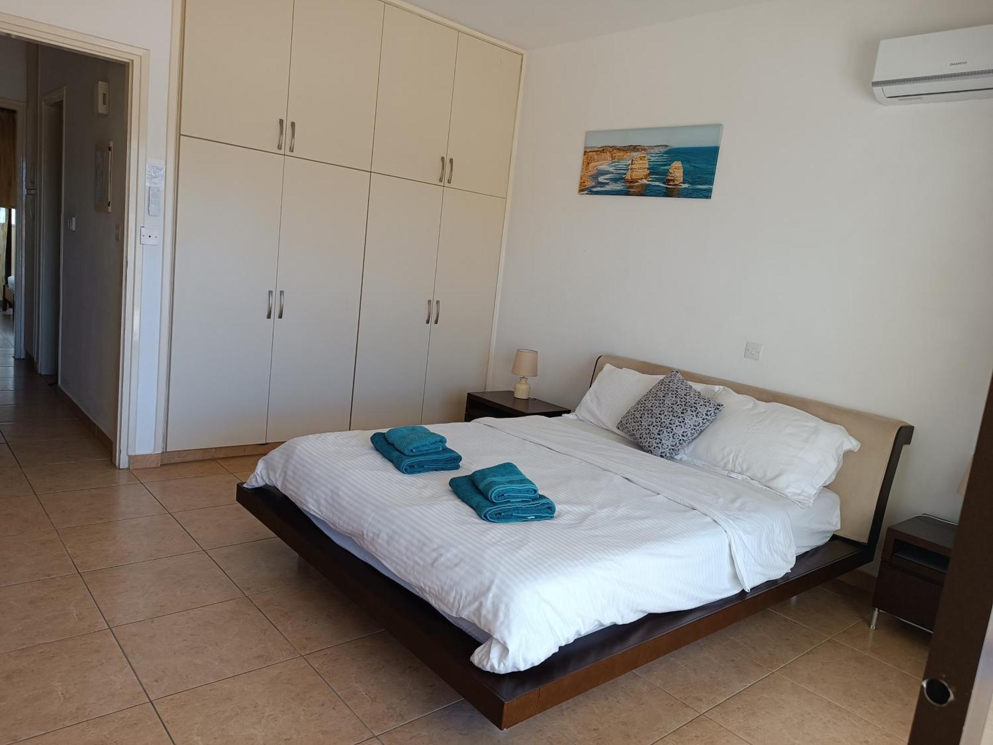Pool Side 2 Bedroom Queens Gardens Complex パ フォス エクステリア 写真